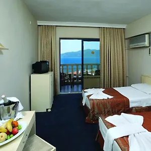 Hotel Random By Lookbookholiday